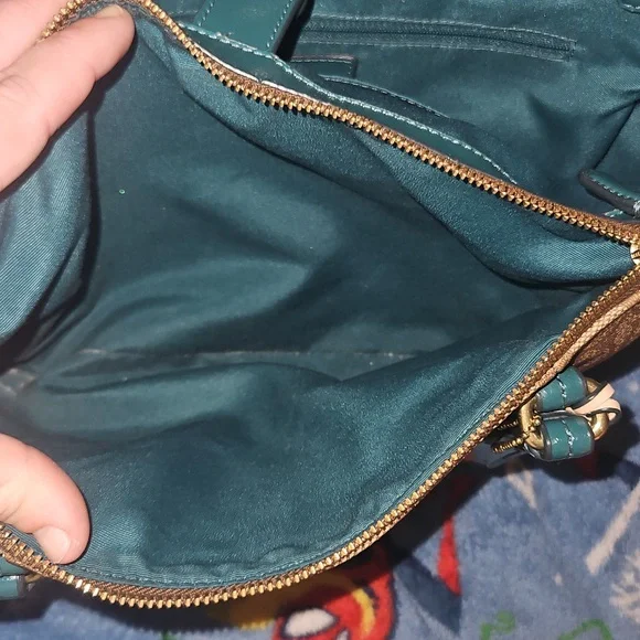 Coach - Picture 8 of 16